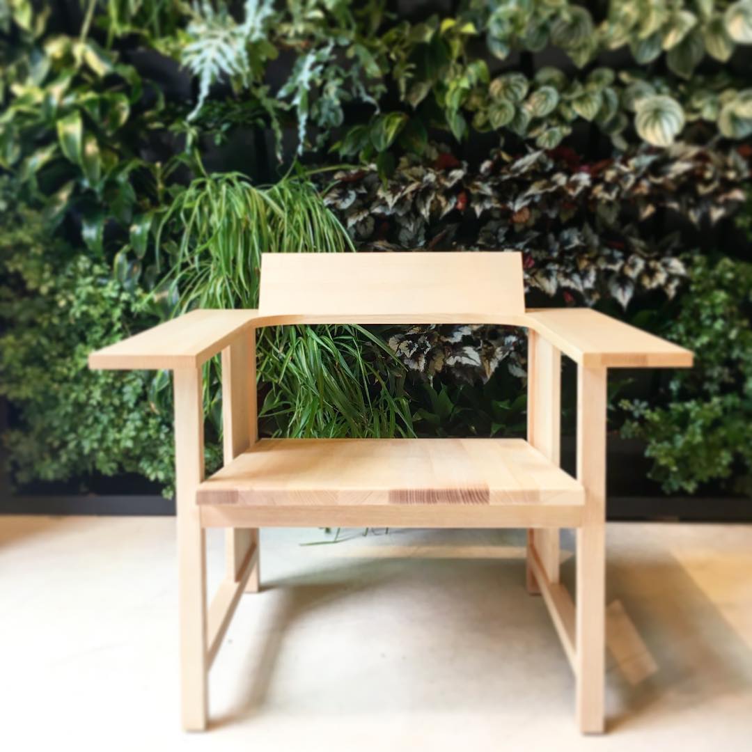 乐竞平台 - 坐具|沙发|办公家具|设计师家具|克莱里奇椅